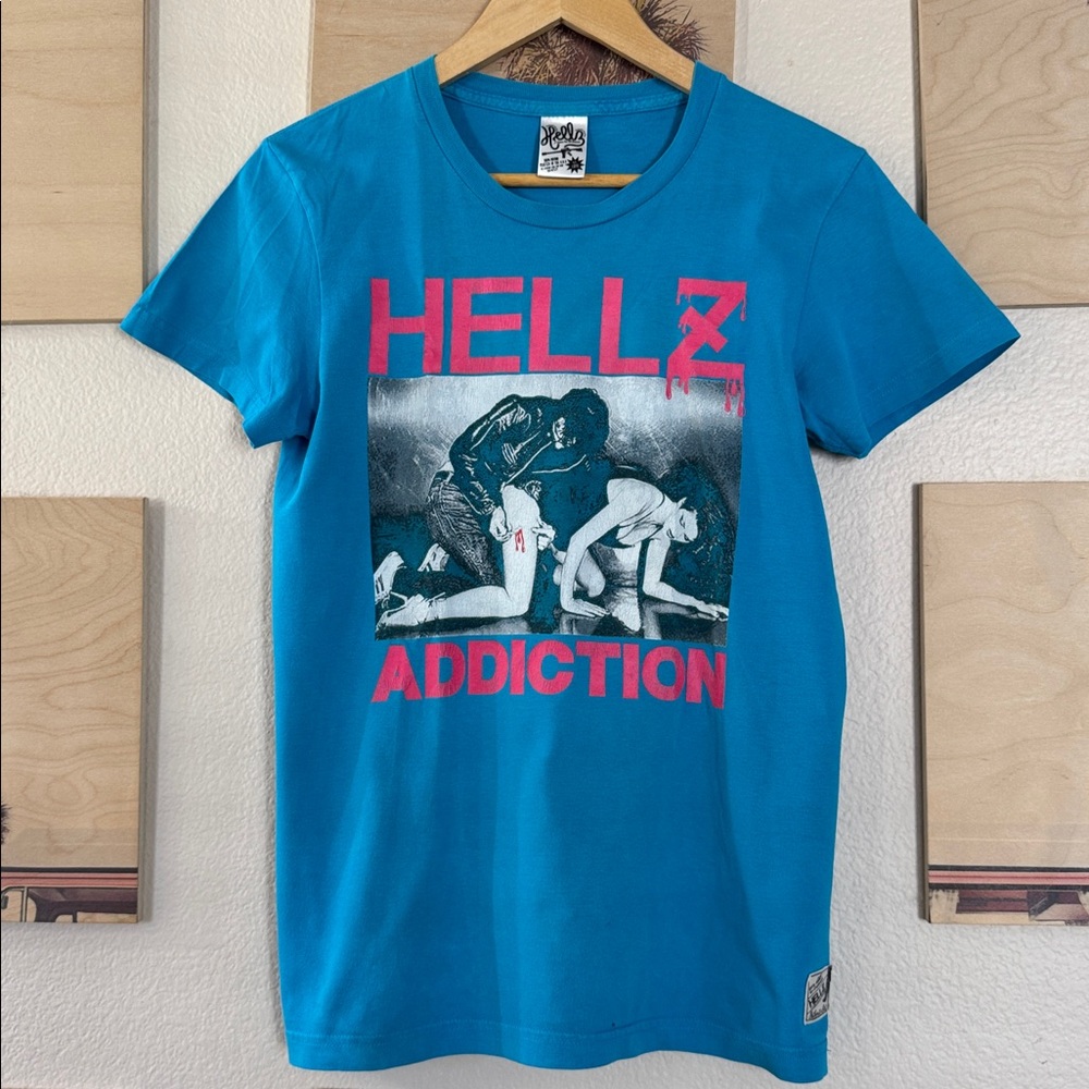 Hellz Bellz - Graphic Addiction Tee